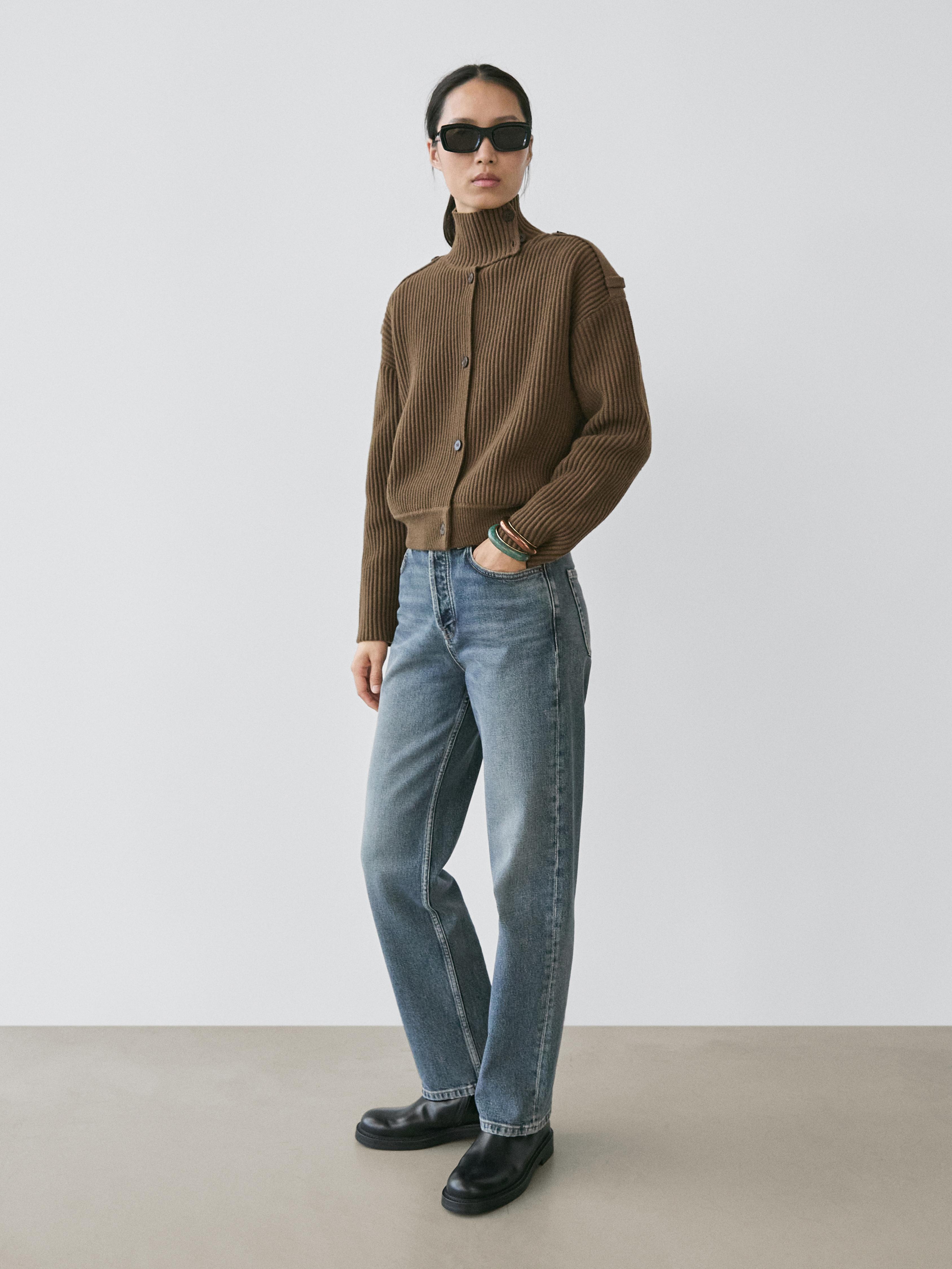 Wool knit cardigan with button details